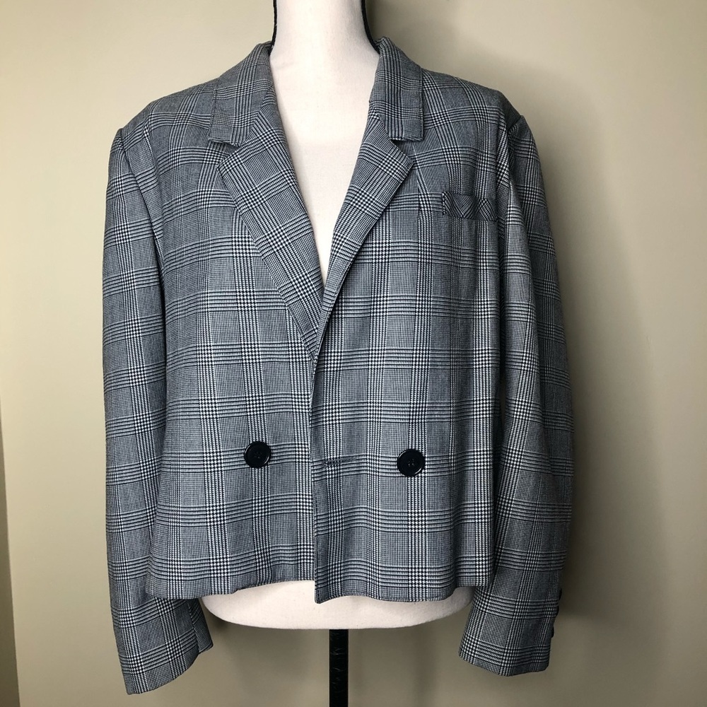 TownSquires black plaid blazer size 16